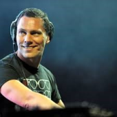 B.T ( Dj Tiesto Clublife )